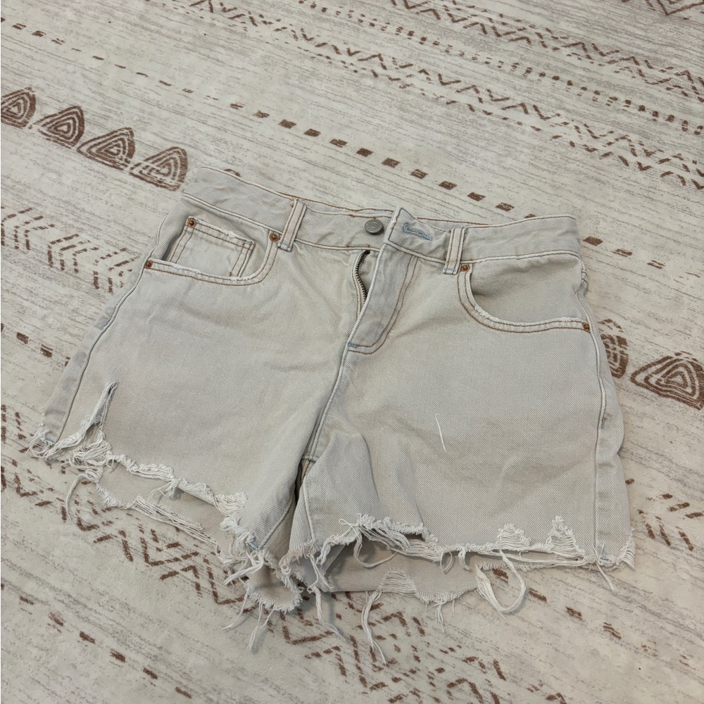 Urban outfitters Jean shorts size 26